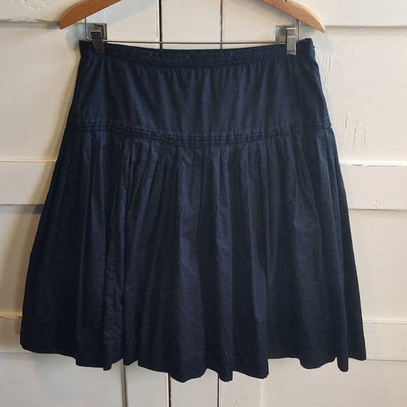 J. Crew Women's 100% Cotton Navy Poplin Pleated Drop Waist Skirt | 10 runs Small - Picture 1 of 4